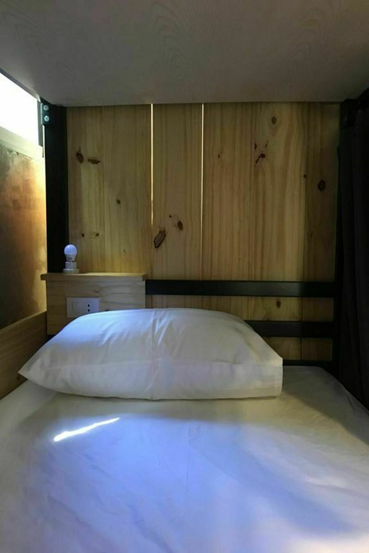 Luck Yimm Hostel (Adults Only) Bangkok Buitenkant foto